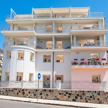 Apartment Clicksardegna Seabreeze Luxury Waterfront *