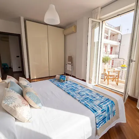 Clicksardegna Seabreeze Luxury Waterfront Apartment